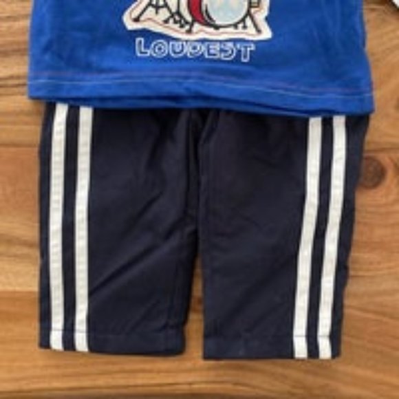 NWT graphic 3/4 sleeve shirt and track pants - Picture 2 of 3